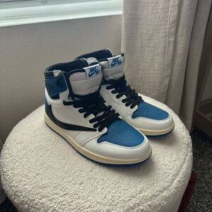 Nike High-Top Sneakers in Blue and White